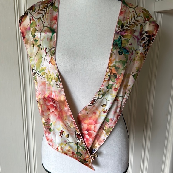 Woo Shanghai Scarf Silk - Picture 1 of 7